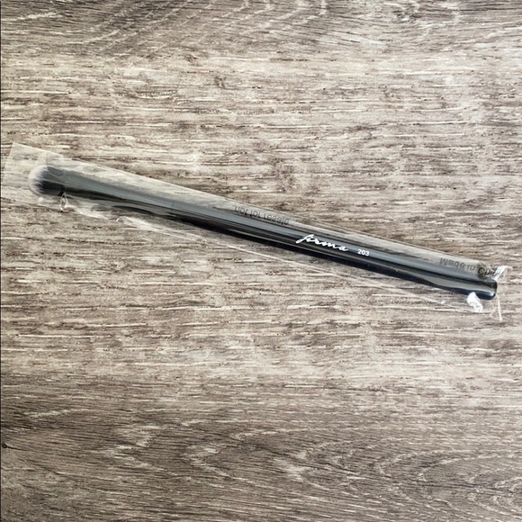 firma 203 brush